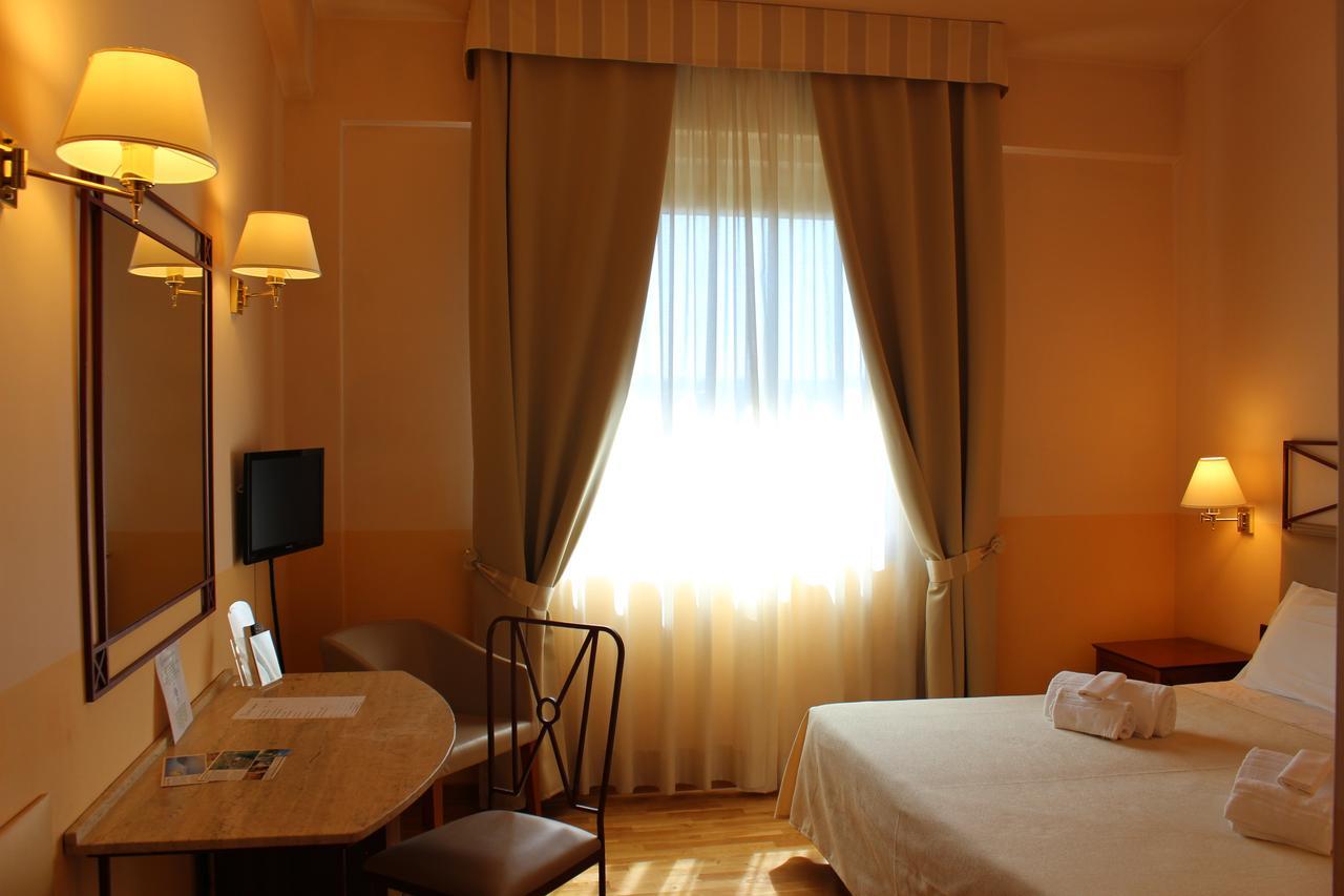 Hotel Semifonte Barberino Val d'Elsa Bagian luar foto