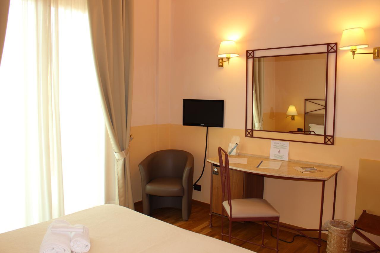 Hotel Semifonte Barberino Val d'Elsa Bagian luar foto