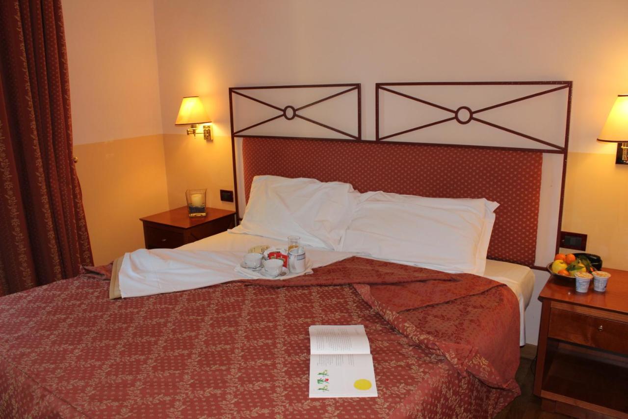 Hotel Semifonte Barberino Val d'Elsa Bagian luar foto